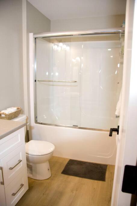 M&M'S Maple Bay Mountain Guesthouse - Licensed Duncan Luaran gambar