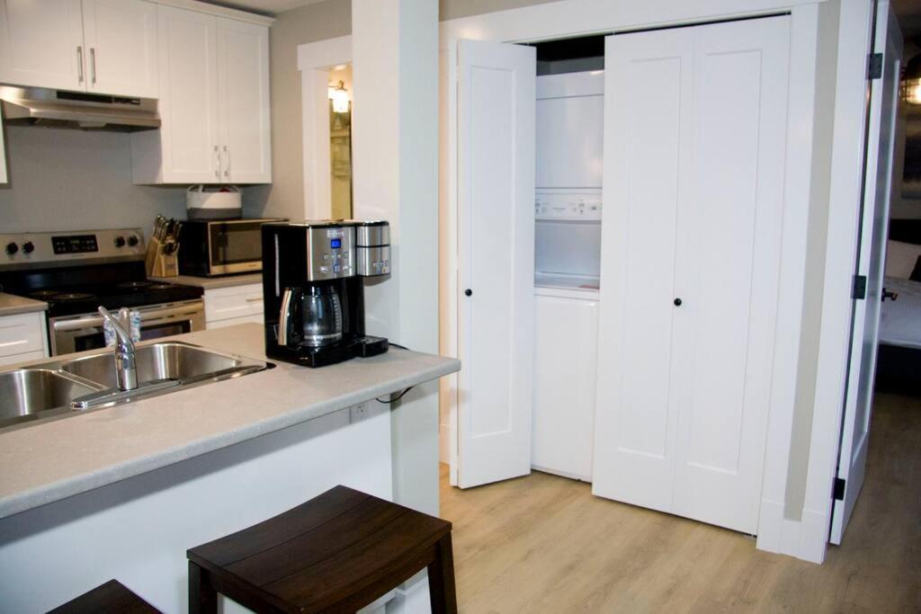 M&M'S Maple Bay Mountain Guesthouse - Licensed Duncan Luaran gambar