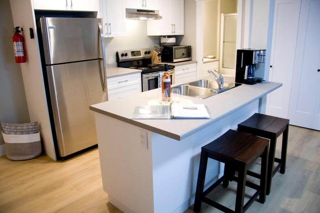 M&M'S Maple Bay Mountain Guesthouse - Licensed Duncan Luaran gambar